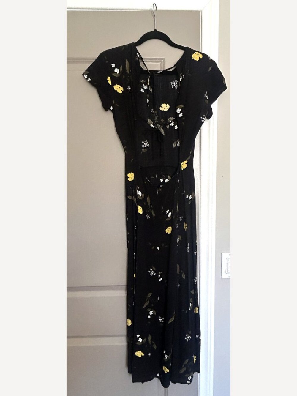 Urban Outfitters Black Floral Midi Dress w/ Open Back Tie andCap Sleeves